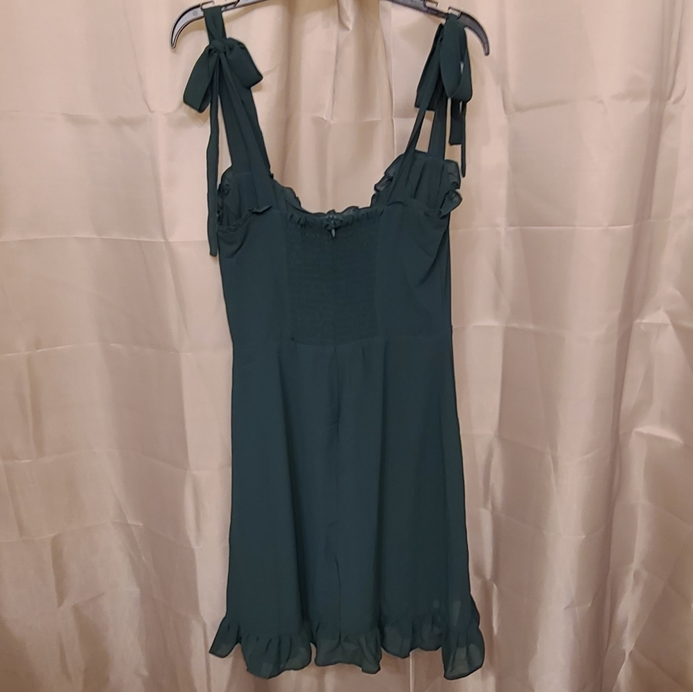 Dress - Picture 3 of 4